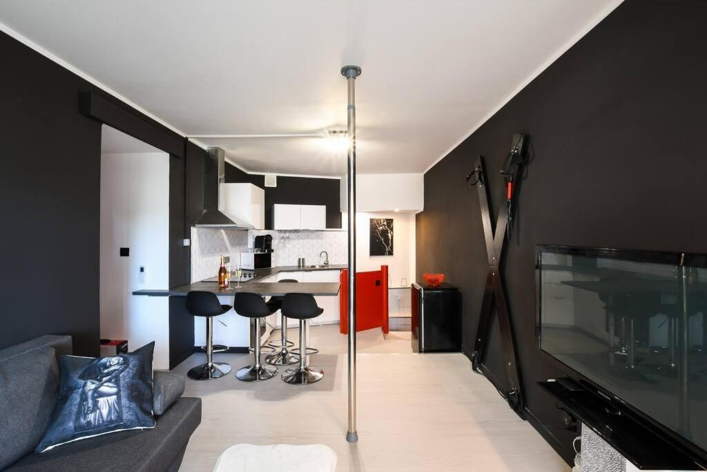 Le Chérubite: entre érotisme et baroque #sexroom #BDSM La Grande-Motte Exterior foto